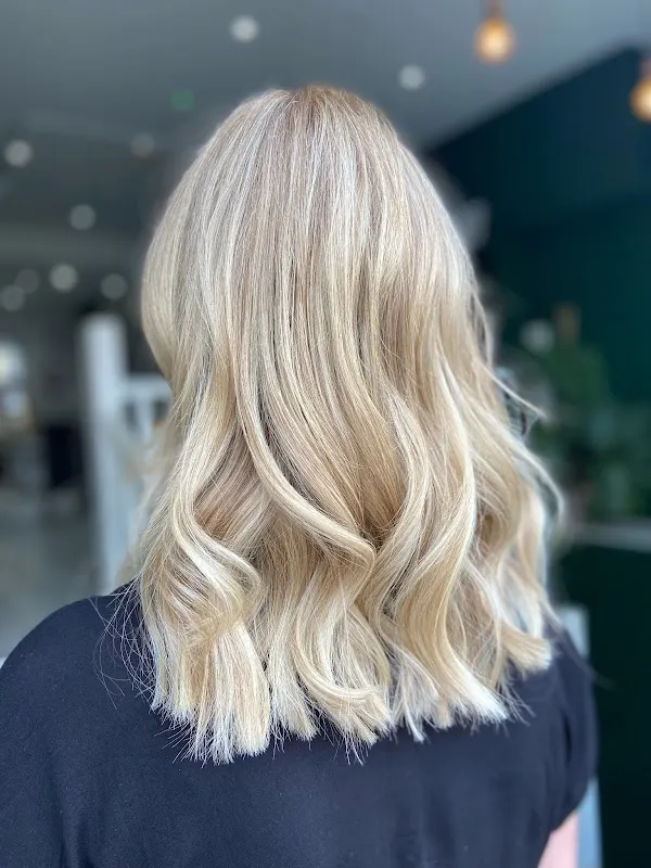 Margaux Salon Highbury — Hairdresser in London